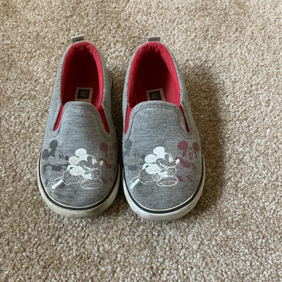 Three size 7 shoes for kids(great price!) - Picture 2 of 7